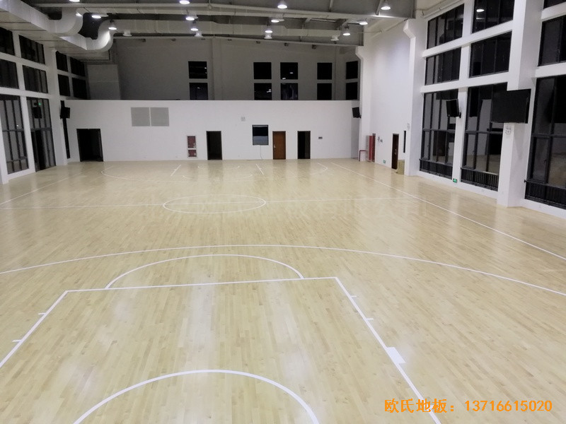 浙江舟山市舟山電廠籃球館運動地板鋪裝案例0