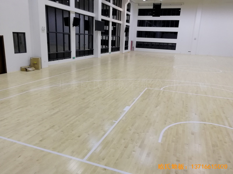 浙江舟山市舟山電廠籃球館運動地板鋪裝案例1