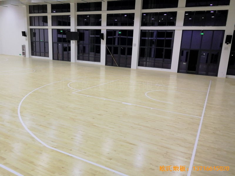 浙江舟山市舟山電廠籃球館運動地板鋪裝案例2