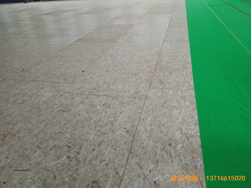 山東李滄徐水路小學籃球館體育木地板鋪設案例2
