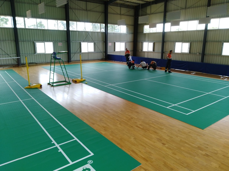 羽毛球木地板場館